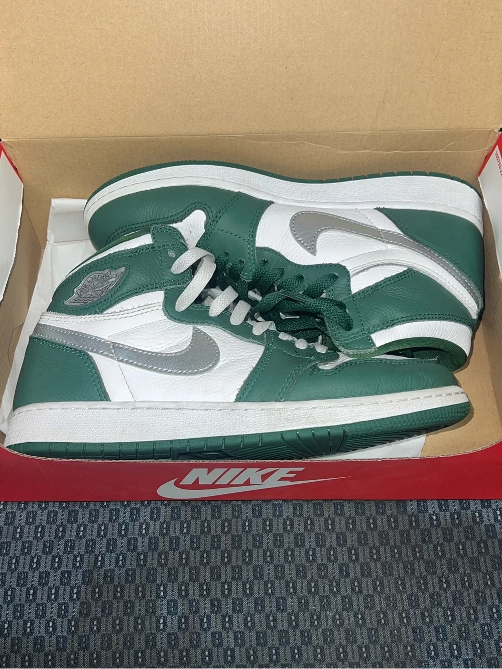 Air Jordan 1 Mid Lucky Green White Sneakers 7Y / 8.5